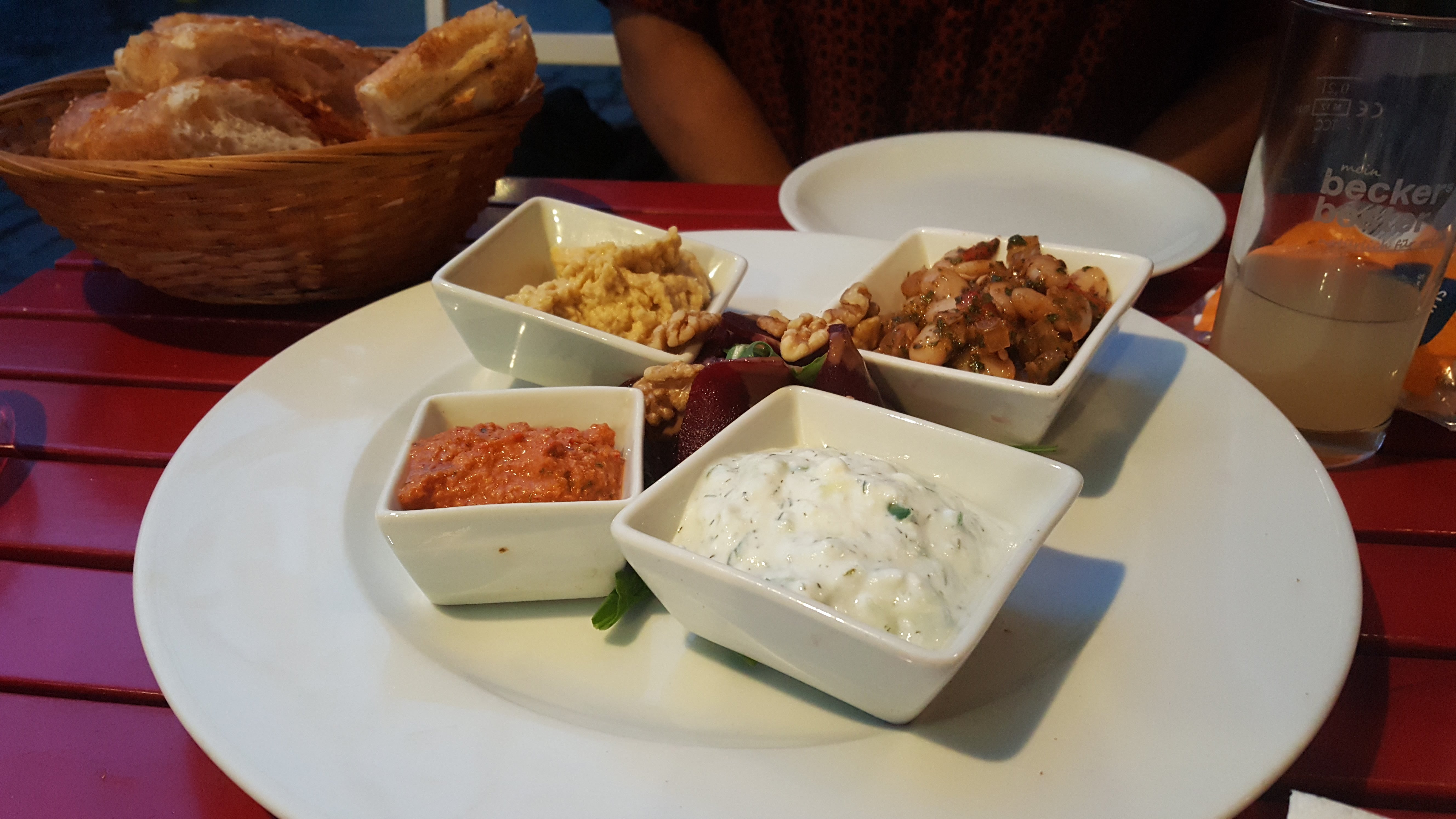Vegetarischer Vorspeisenteller, Café V, Berlin
